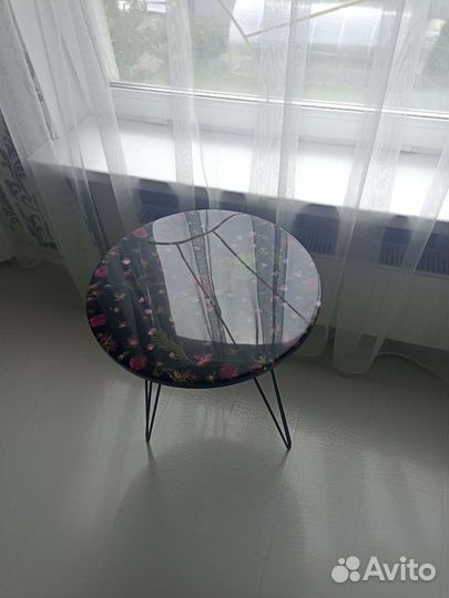 Стол журнальный кофейный