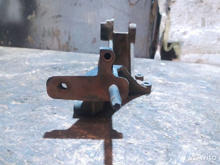 Кронштейн генератора Ford Mondeo I (1993—1996) 1, I, FD