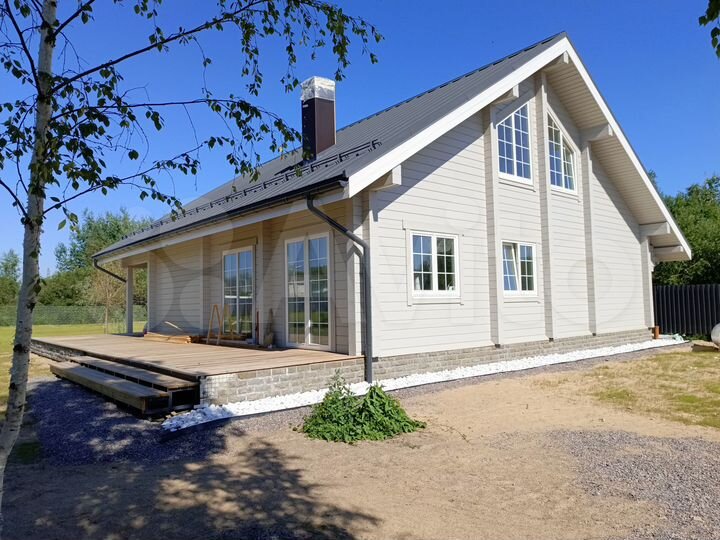 Коттедж 413 м² на участке 30 сот.