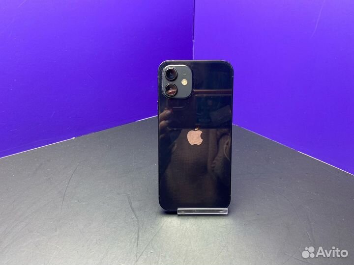 iPhone 12, 64 ГБ
