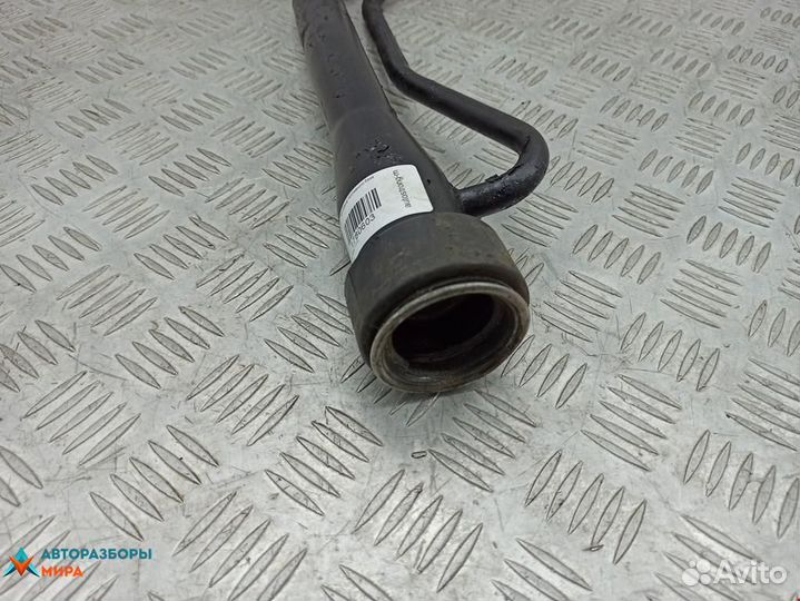 Горловина топливного бака Toyota Hilux 7 2008