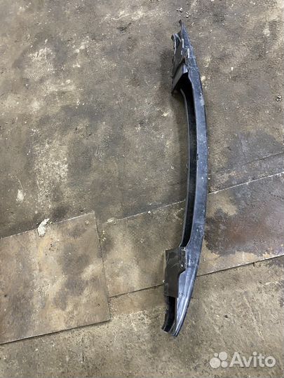 Усилитель переднего бампера volkswagen Bora