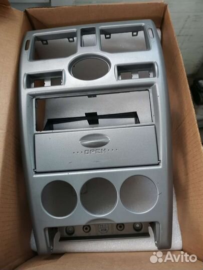 Центральная консоль priora 1