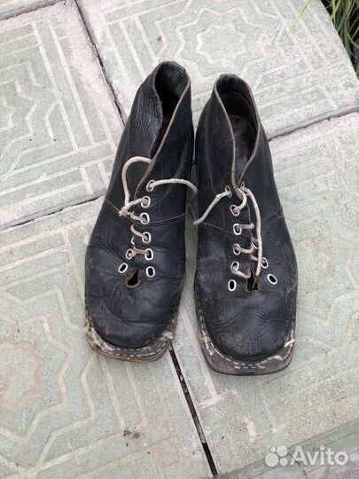 Ботинки лыжные