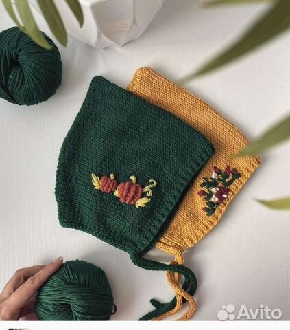 Шапка чепчик для девочки вязаный