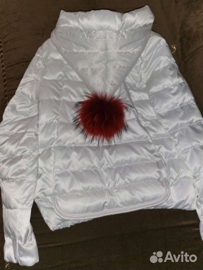 Новая куртка с помпоном