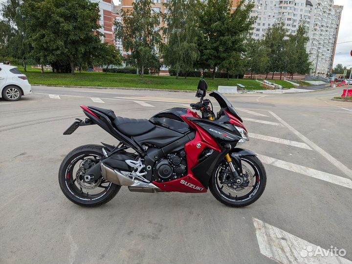 Мотоцикл Suzuki GSX-S1000F