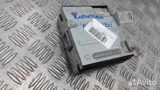 Усилитель антенны dodge journey (3MF01W801)