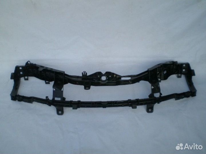 Форд Фокус 2 рамка радиатора панель передняя