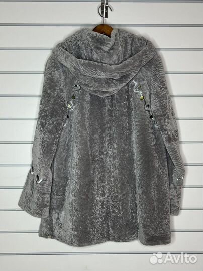 Шуба мутоновая с капюшоном новая 54