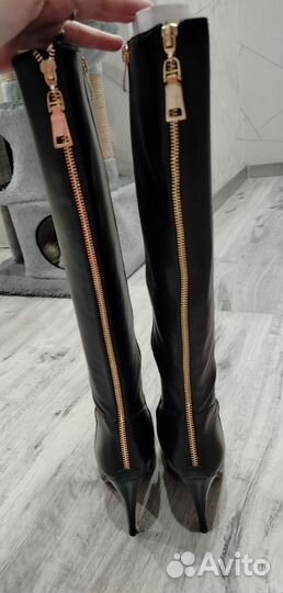 Демисезонные сапоги женские