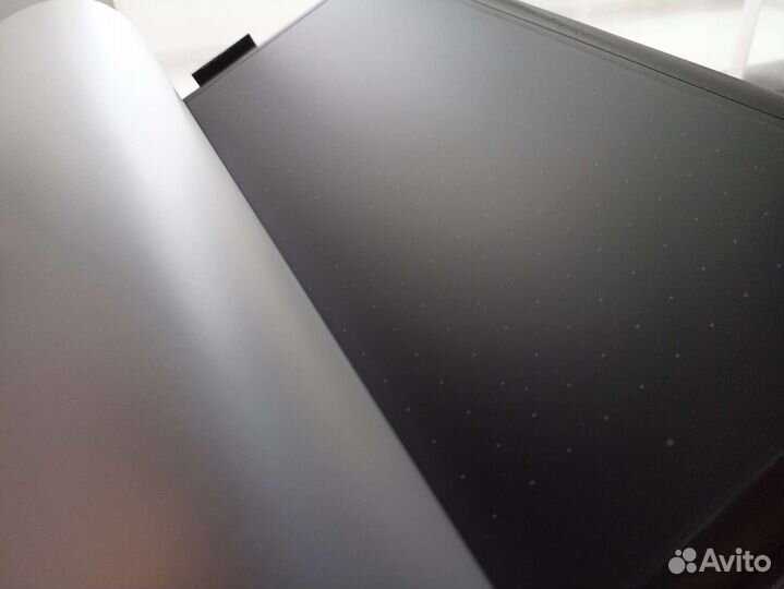 Графический планшет One by Wacom medium CTL-672
