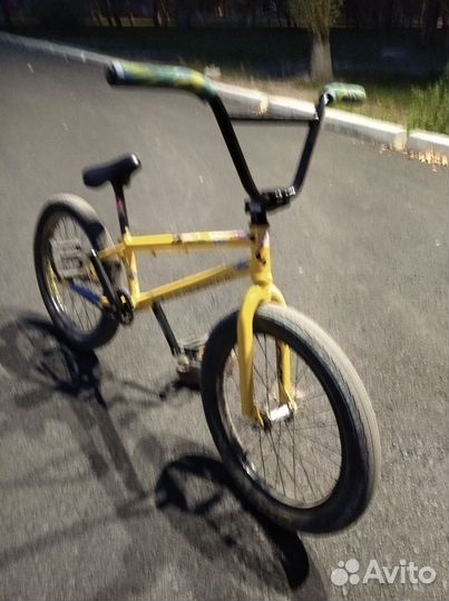 Трюковой велосипед bmx