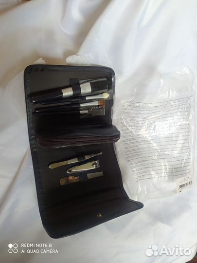 Абсолютно новый нессесер