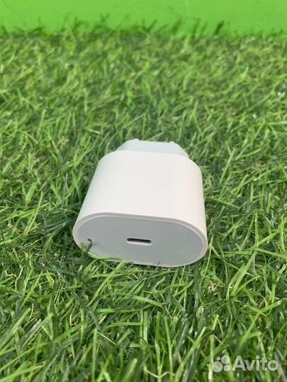 Сетевое зарядное устройство Apple MHJ83ZM/A