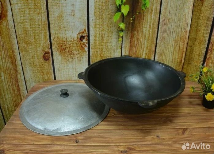 Казан чугунный узбекский с крышкой для плова