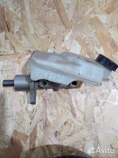 Главный тормозной цилиндр Ford Focus 2 2005-2008