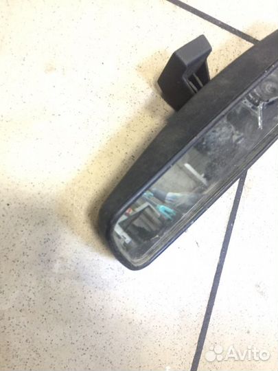 Зеркало салона Renault Logan