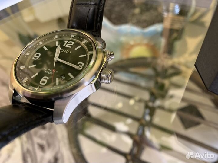 Seiko kinetic 552392 часы