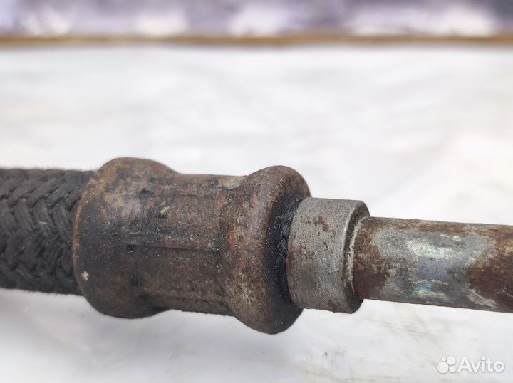 Трубка гура Mitsubishi Pajero 2