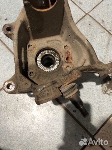 Кулак поворотный Bmw X3 X4 F25 F26