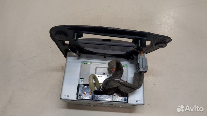 Дисплей компьютера Volvo S80, 2005