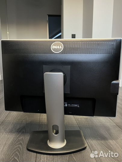 Монитор Dell 24