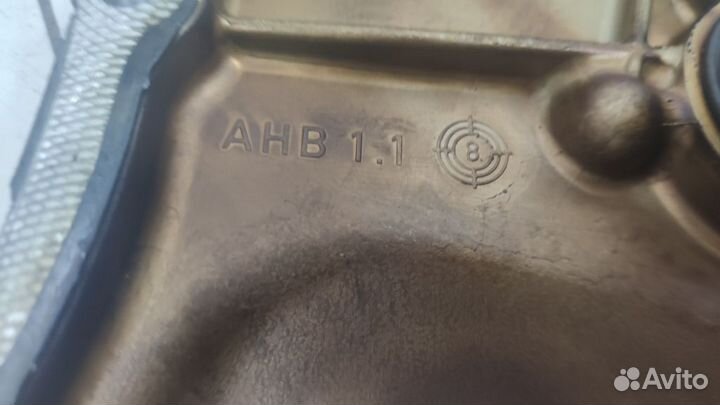 Крышка двигателя Audi Q7 4L