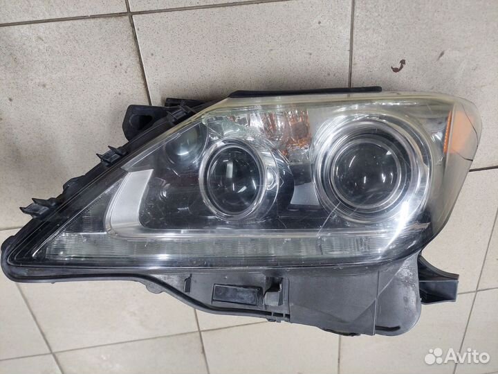 Фары комплект на lexus Lx 570