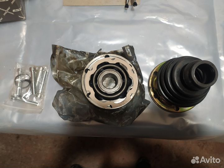 Volkswagen Passat B3Внутренний шруз