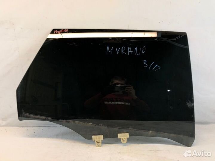 Стекло двери заднее правое Nissan Murano