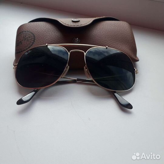 Солнцезащитные очки Ray-Ban 3025