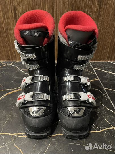 Горнолыжные ботинки детские 35 размер