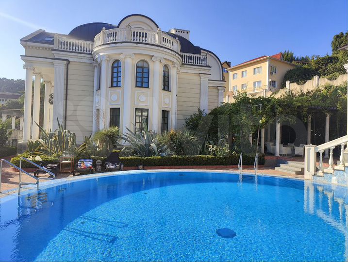 Дом 523 м² на участке 24 сот.