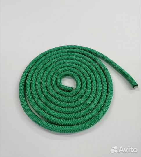 Гимнастическая скакалка