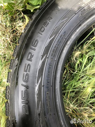 Nokian Tyres Hakkapeliitta R2 SUV 215/65 R16 102