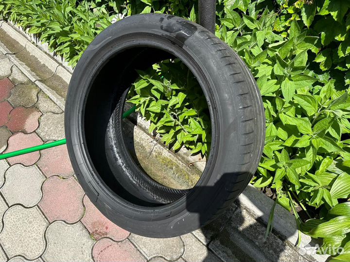 Pirelli P Zero 315/35 R21