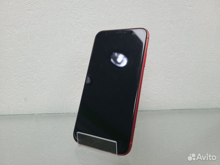 iPhone 11 128GB (Red)