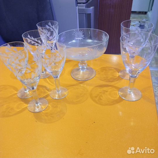 Набор бокалов для вина