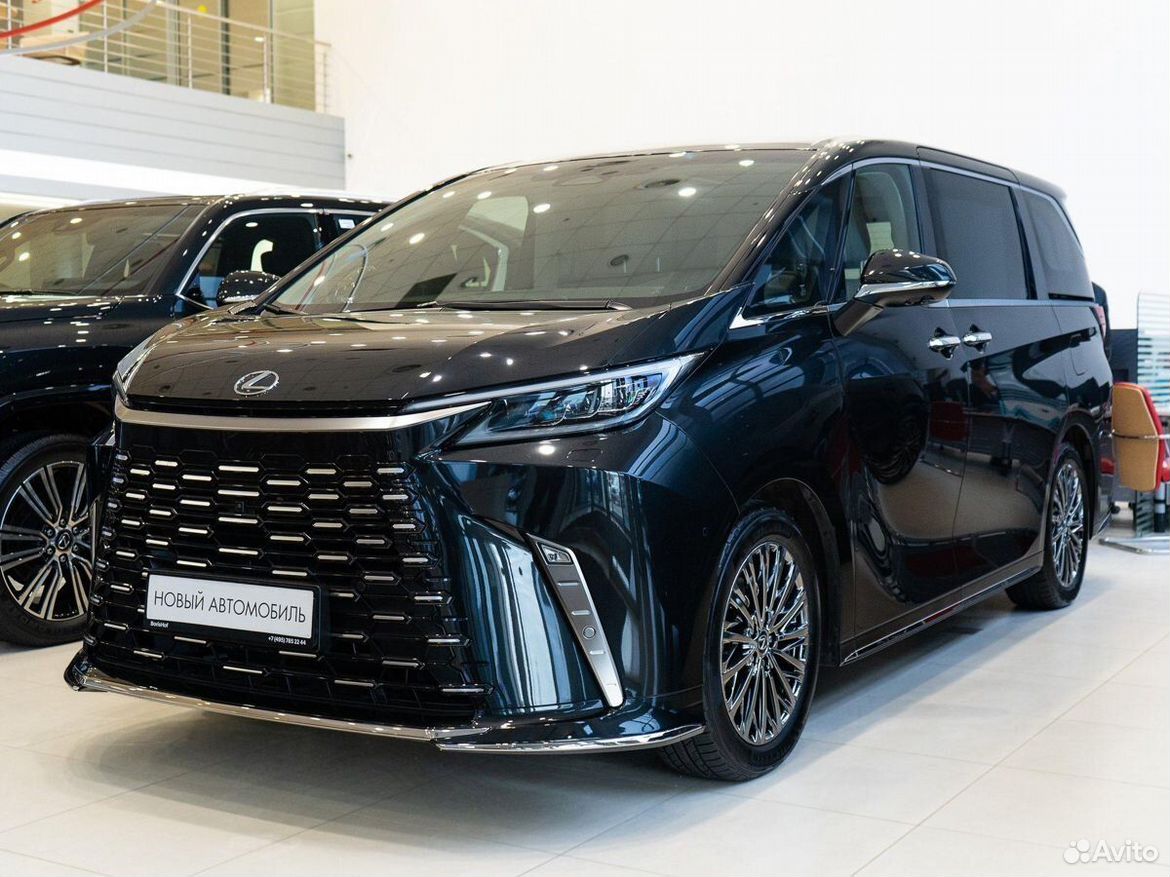 Lexus LM 2.5 CVT, 2025