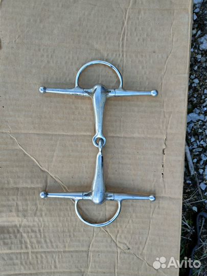 Продаются конные вещи