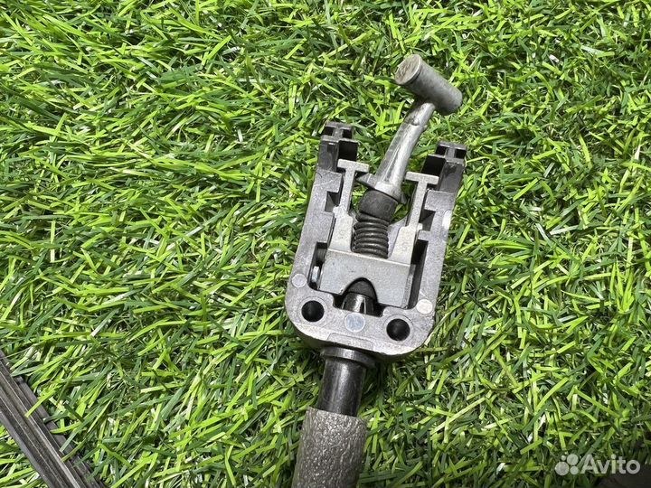 Замок двери задней правой Volkswagen Jetta