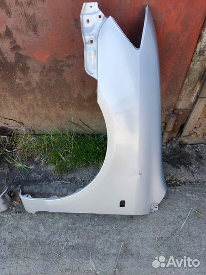 Toyota corolla 120 крыло рестаил левое