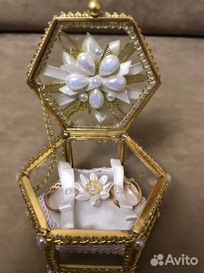 Подставка шкатулка подушка для свадебных колец