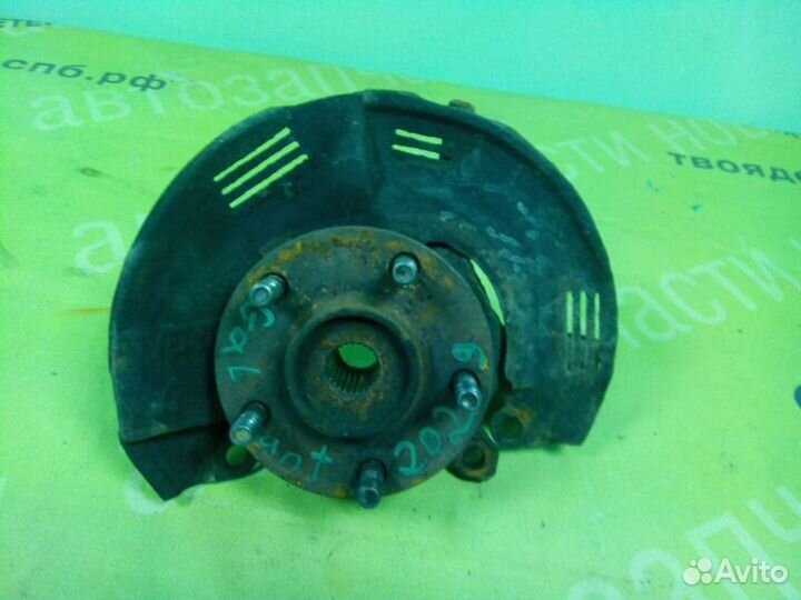 Ступица цапфа кулак передняя правая Mitsubishi