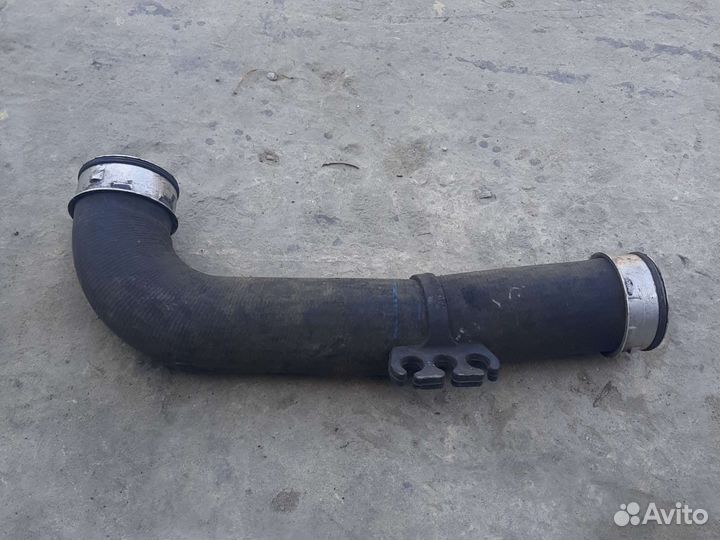 Патрубок интеркулера VW Golf 5 1.9 TDI