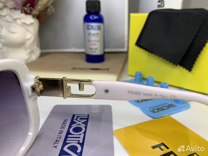 Солнцезащитные очки Fendi оригинал