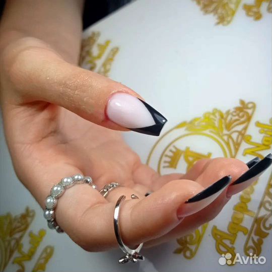 Маникюр, наращивание, укрепление ногтей