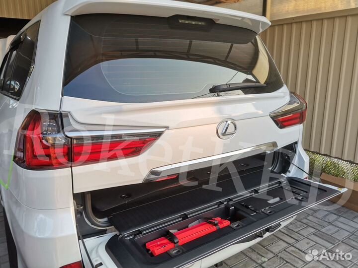 Спойлер под стекло Lexus LX 570 с 2015 года