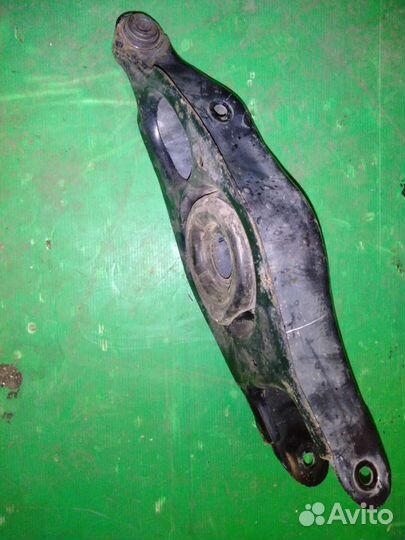 Рычаг задний dodge challenger